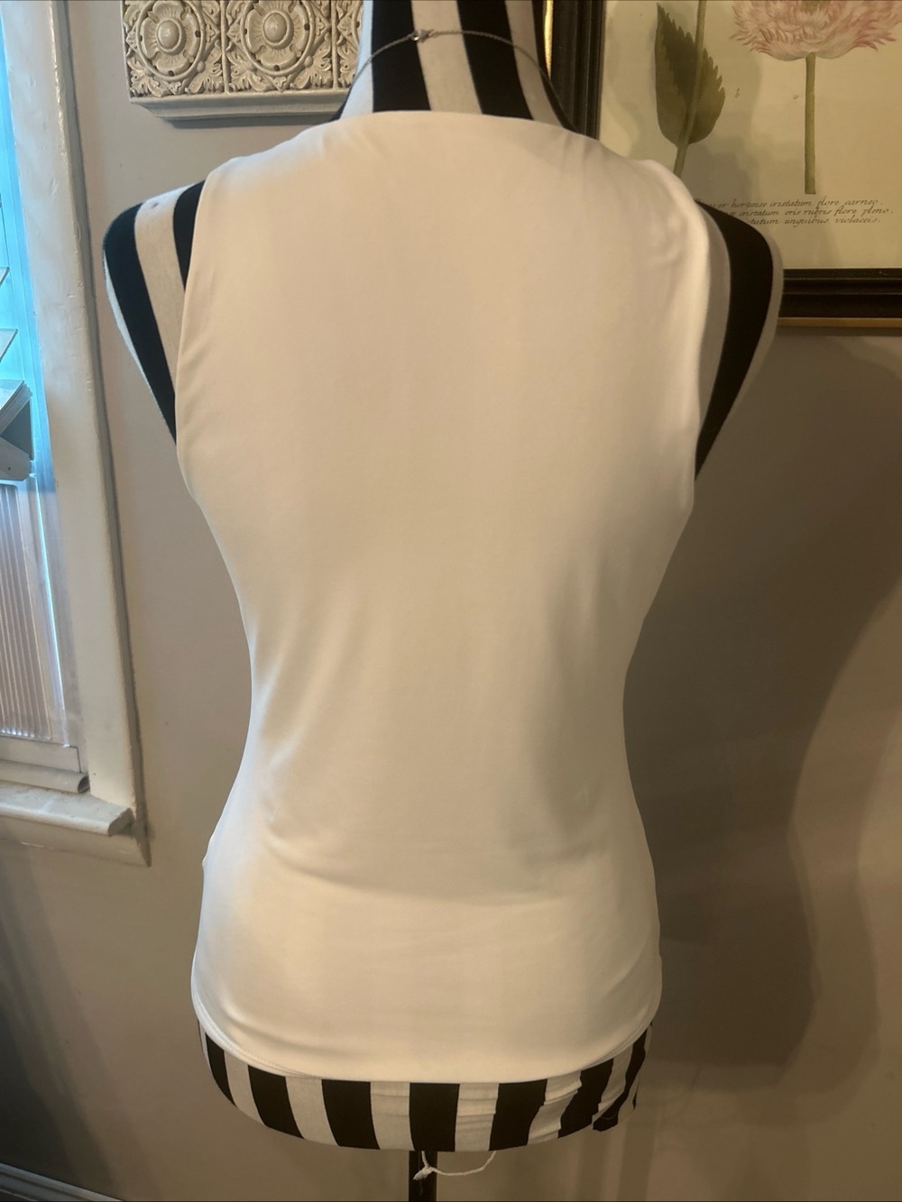 Tahari modern essentials White Scoop Neck Tank Top - Picture 3 of 5